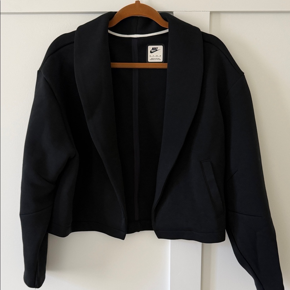 NWOT Nike Sportswear Tech Fleece